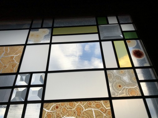 偽物ステンドグラスの劣化
