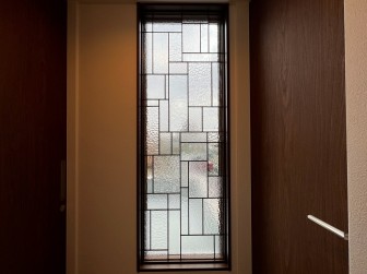 (200)奈良県橿原市N様邸 玄関正面外構壁＆廊下はめ殺し窓 施工前後比較写真
