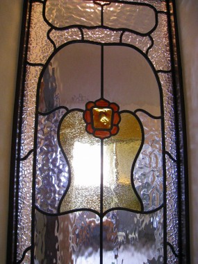 フリモント社のアンティークガラスを使用