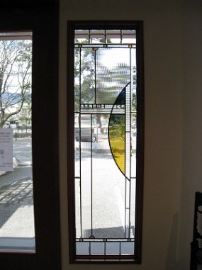 フリモント社アンティークガラス使用